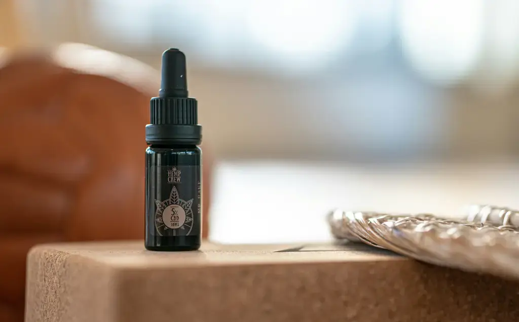 Diptyque玫瑰之水髮香噴霧：奢華髮絲香氛，迷人氣息隨行